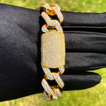 Load image into Gallery viewer, DUBSS - Iced Out Figaro Bracelet
