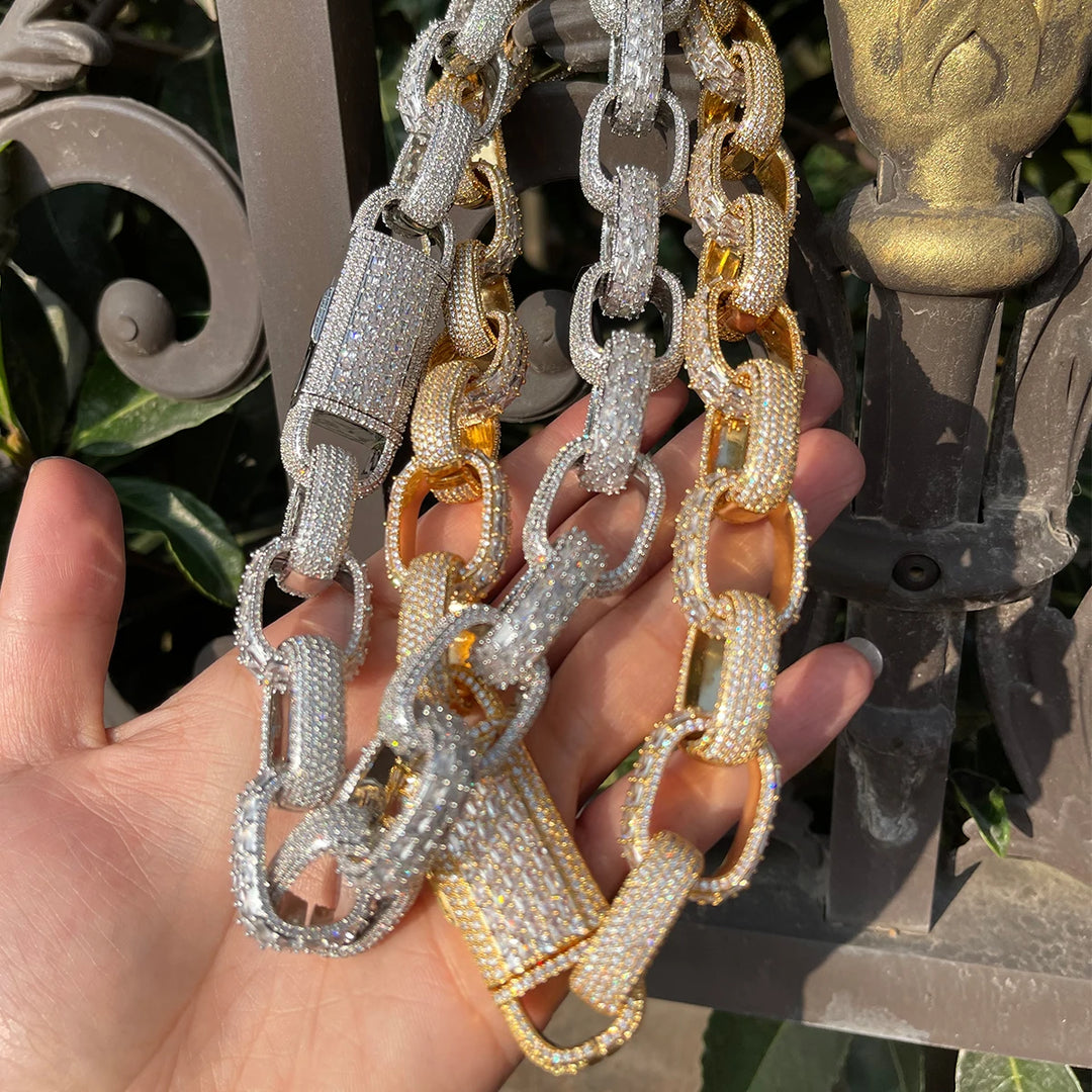 DUBSS - Iced Out Baguette Box Chain