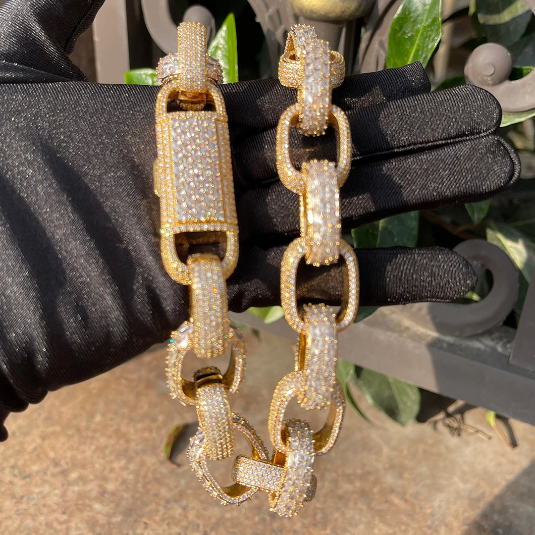 DUBSS - Iced Out Baguette Box Chain