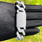 Load image into Gallery viewer, DUBSS - Iced Out Figaro Bracelet
