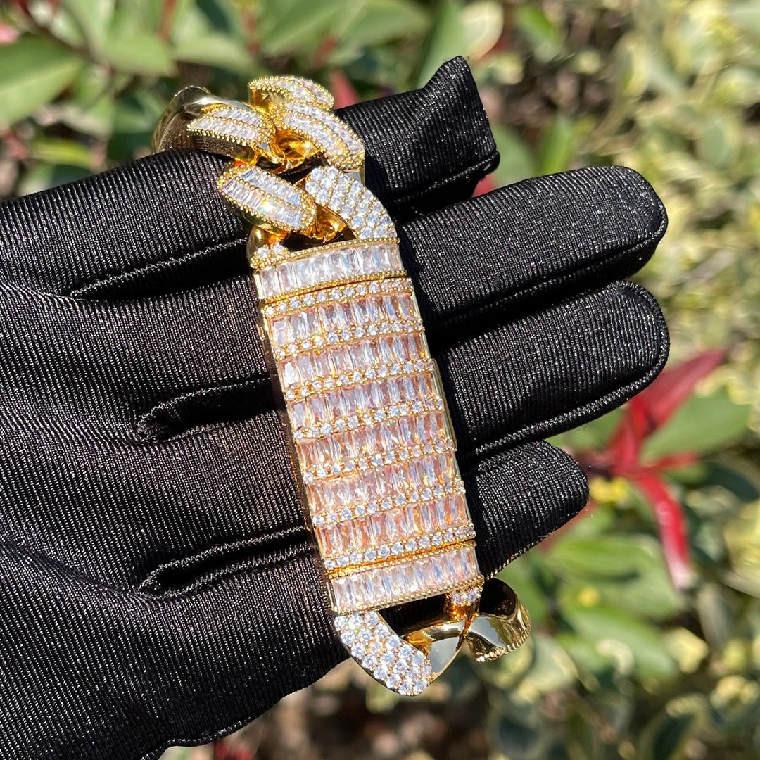 DUBSS - Iced Out Box Tongue Bracelet