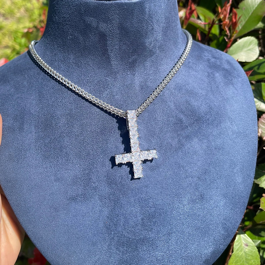 DUBSS - Iced Cross Pendant