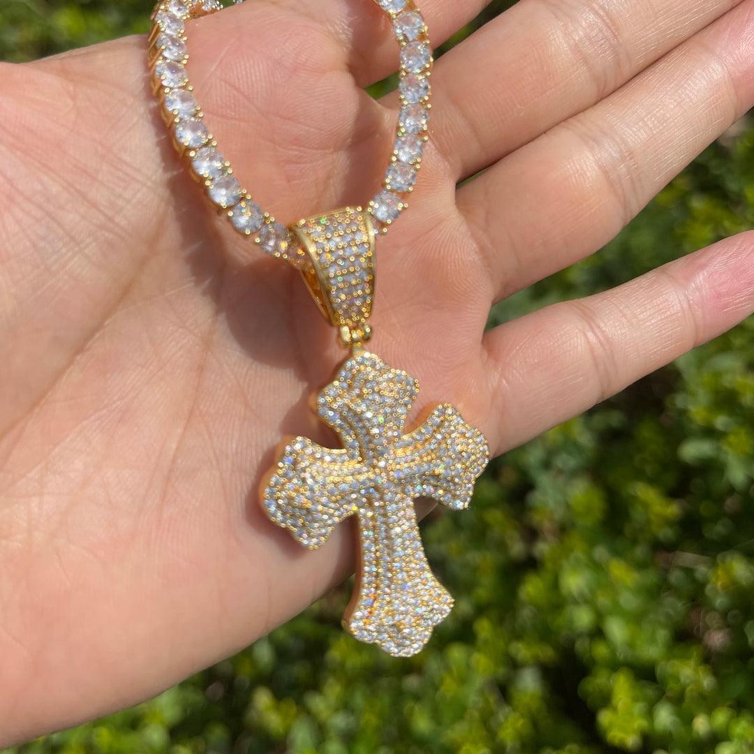 DUBSS - Iced Out Cross Pendant