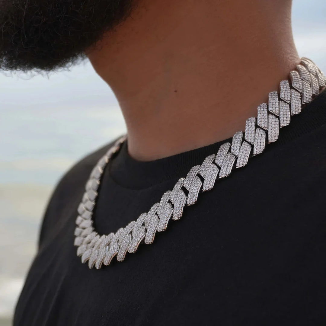 DUBSS - 18mm Iced Miami Cuban Link Chain